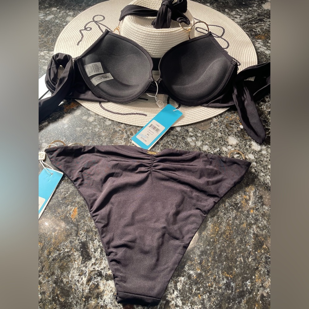SOLD on POSH Canada XO 💋 NWT beach bunny trio set: xl top, L bra top, L bottoms - Picture 6 of 15